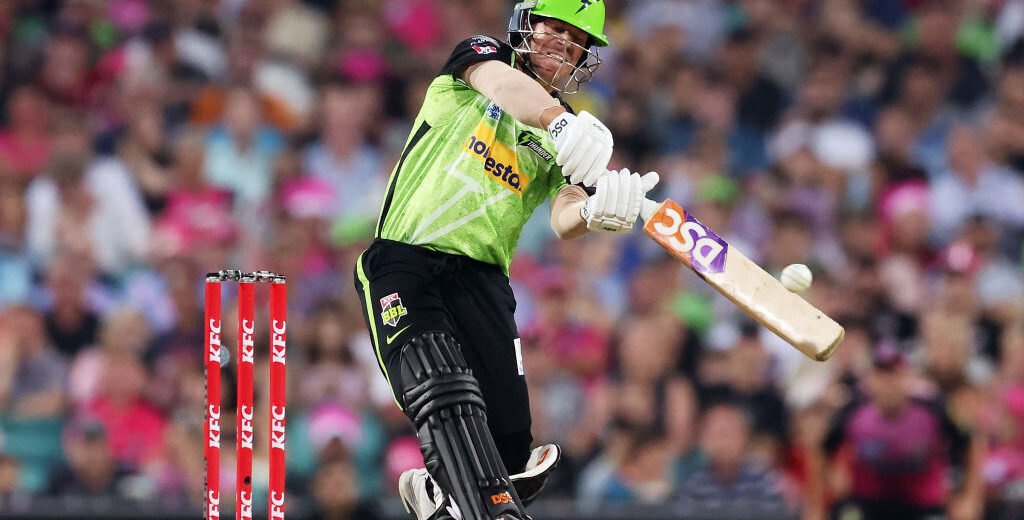 Sydney Thunder Lands David Warner for Two BBL Campaigns