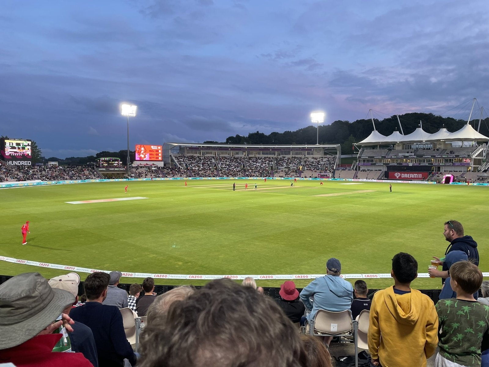 The Hundred: Southern Brave Seize Eliminator Berth Despite Wells-Phillips Efforts in Rain-Hit Match